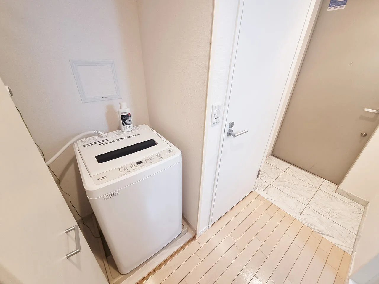 Mynavi Stay Higashishinagawa - Interior - ["Flooring", "Floor", "Washing machine"]