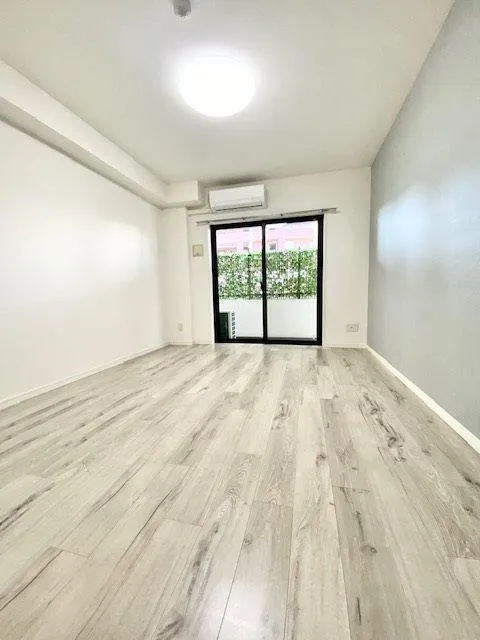 Residia Yoga - Interior - ["Flooring", "Floor", "Wood flooring"]