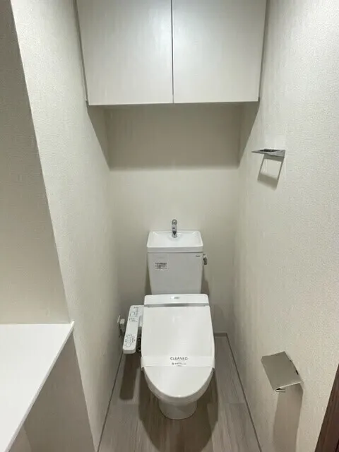 BPR Residence Oyama - Interior - ["Bathroom", "Toilet", "Bathroom sink"]