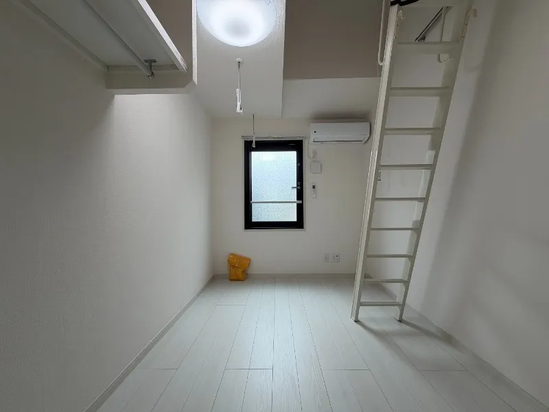 Southern Road Minami Asagaya - Interior - ["Flooring", "Floor", "Ceiling"]