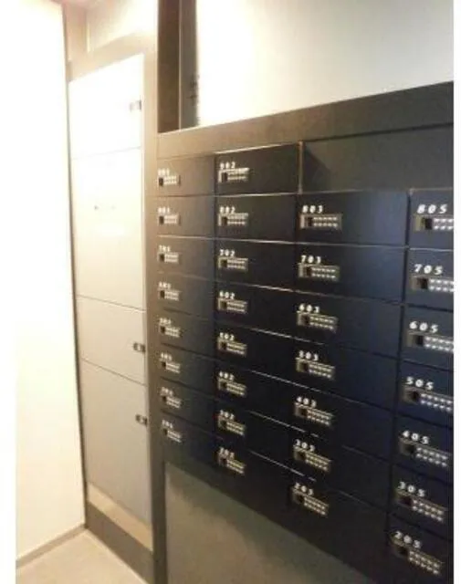 The Magnolia Garden Ebisu - Exterior - mailroom