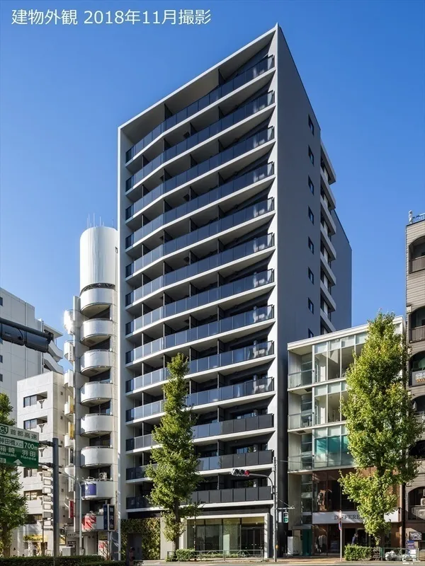 Hulic Residence Shin-Ochanomizu - Exterior - ["Apartment", "Urban design", "Commercial building"]