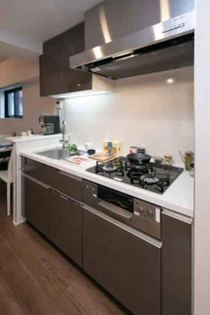 Open Residencia Yoyogi - Interior - ["Cabinetry", "Building", "Countertop"]