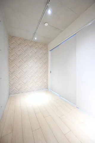 Carouge Kanamecho - Interior - ["Flooring", "Wood", "Floor"]
