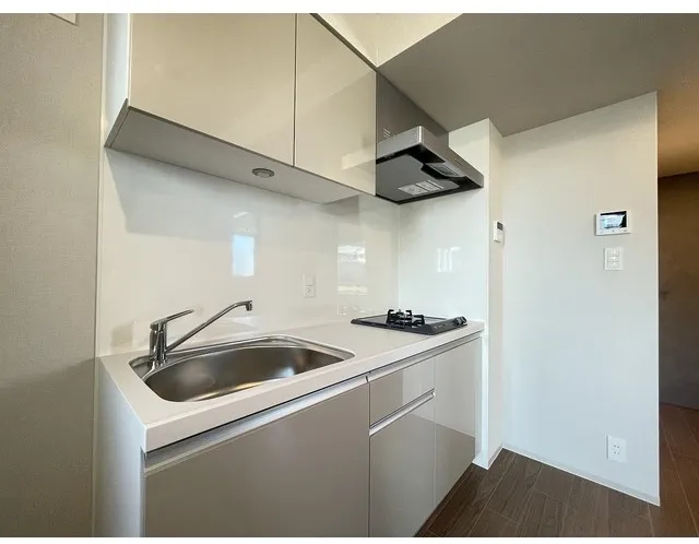Well Square Yawata-Yama - Interior - ["Apartment", "Cabinetry", "Countertop"]