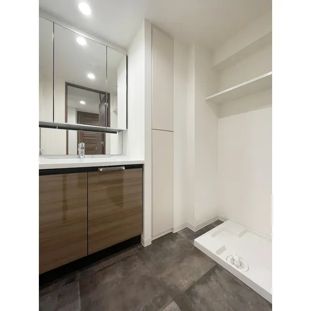 BPR Residence Asakusa - Interior - ["Cabinetry", "Furniture", "Building"]