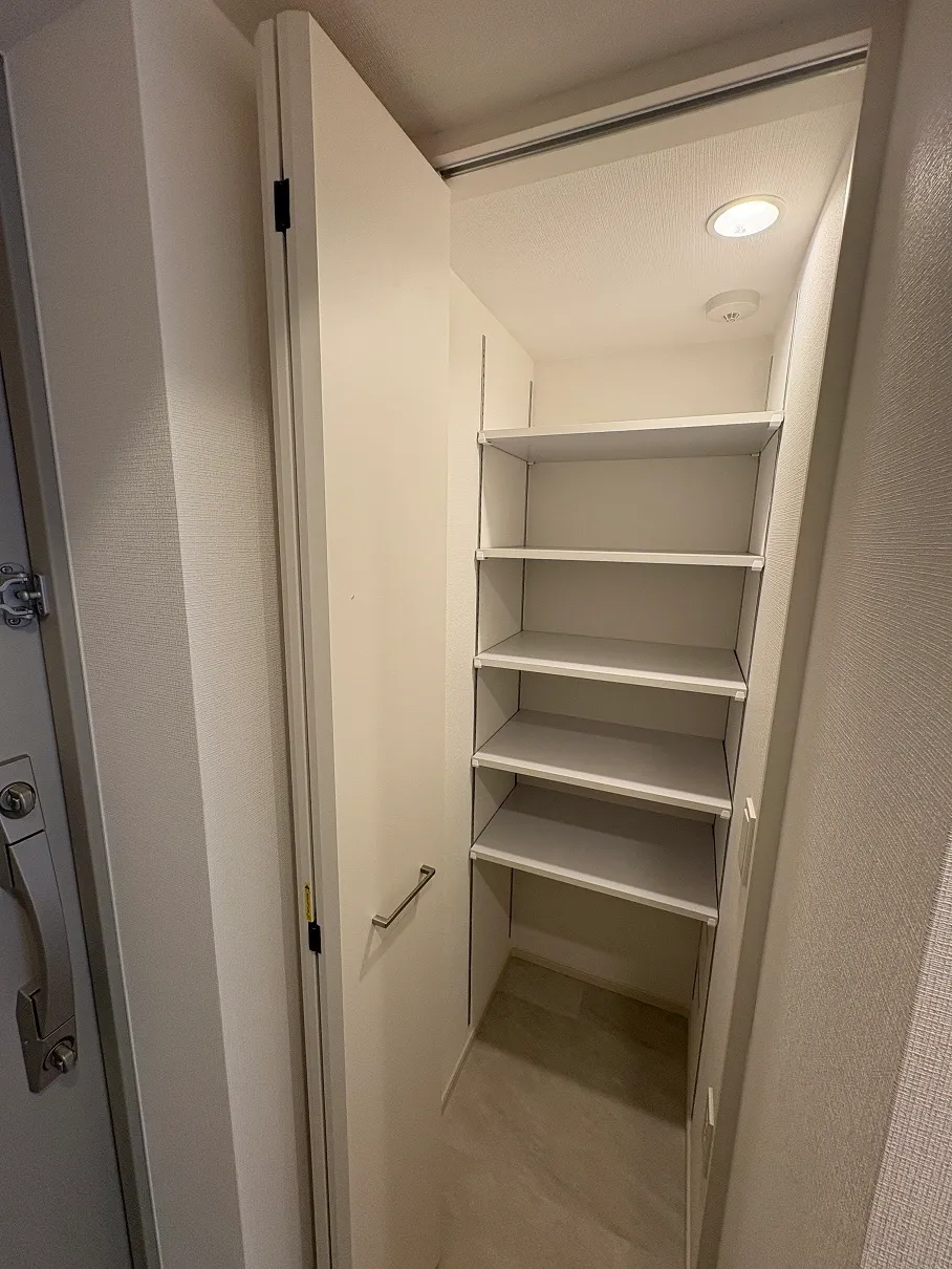 Gran Casa Sumiyoshi III - Interior - ["Flooring", "Wood", "Floor"]