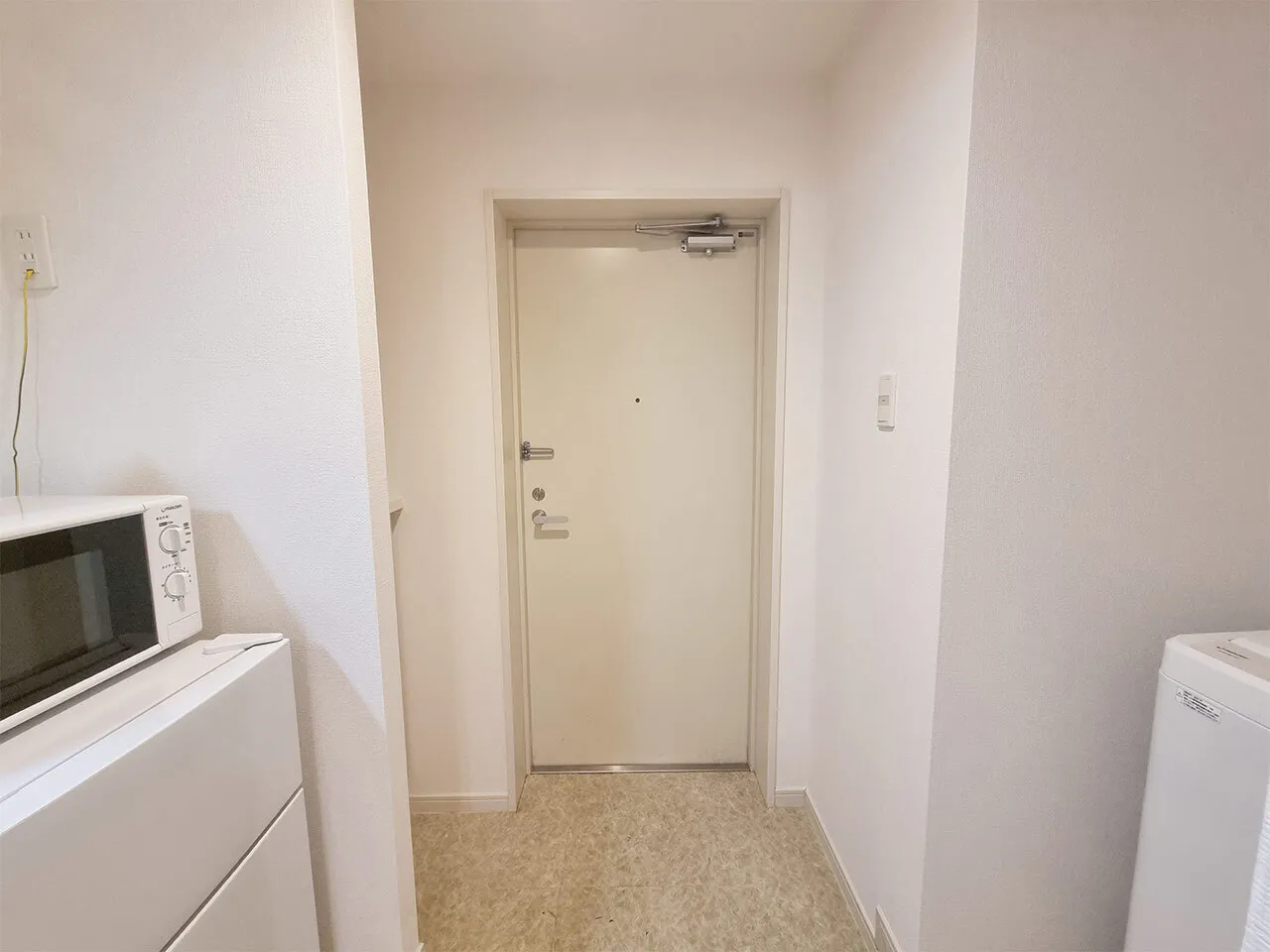 Mynavi STAY Higashioi - Interior - ["Flooring", "Wall", "Floor"]