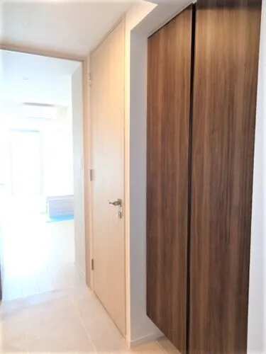 Brun Pilier Nihonbashi - Interior - ["Flooring", "Wall", "Floor"]
