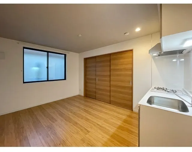 Mihas Ogikubo III - Interior - ["Flooring", "Floor", "Wood flooring"]