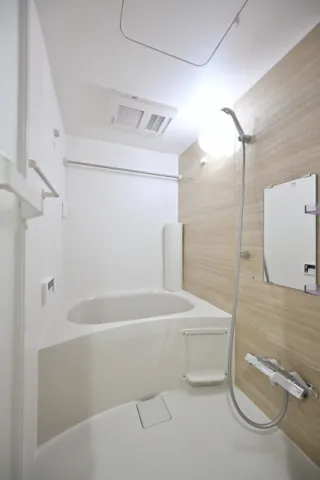 CENTRAL GARDEN RESIDENCE TOKYO - Interior - ["Flooring", "Plumbing fixture", "Interior design"]
