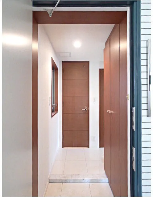 Marble Court Denenchofu - Interior - ["Property", "Door", "Fixture"]
