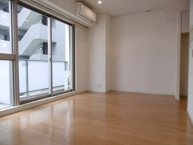 Doue Minami Azabu - Interior - ["Fixture", "Wood", "Hall"]