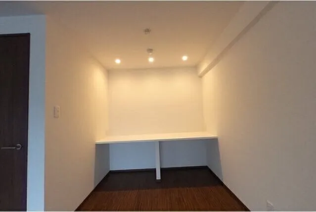 Owl Court Minami Ikebukuro - Interior - ["Rectangle", "Wood", "Flooring"]