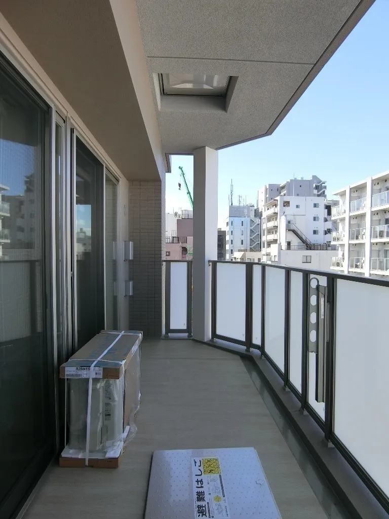 Orchid Residence Morishita - Interior - ["Apartment", "Glass", "Composite material"]