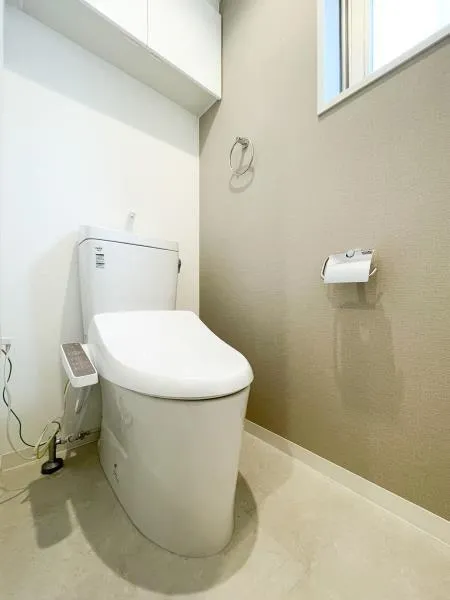 ISM Nakano Sakaue - Interior - ["Toilet seat", "Toilet", "Plumbing fixture"]