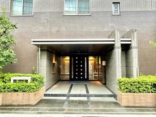Residia Ikebukuro - Exterior - ["Plant", "Property", "Window"]