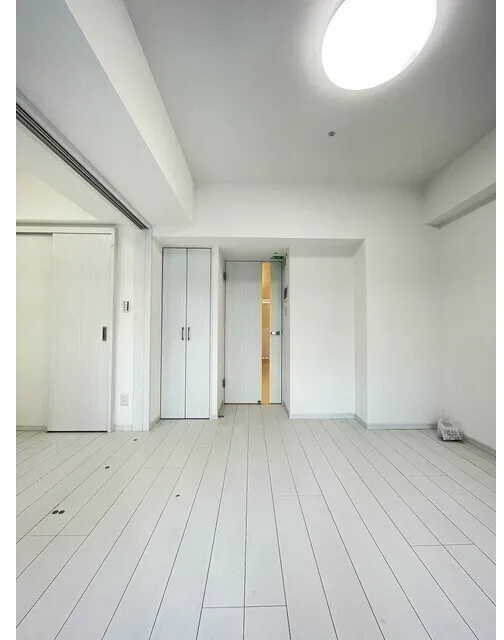 Comforia Liv Ueno - Interior - ["Flooring", "Floor", "Ceiling"]