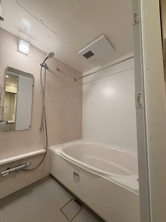 Le Fone Progre Takadanobaba North - Interior - ["Plumbing fixture", "Flooring", "Interior design"]