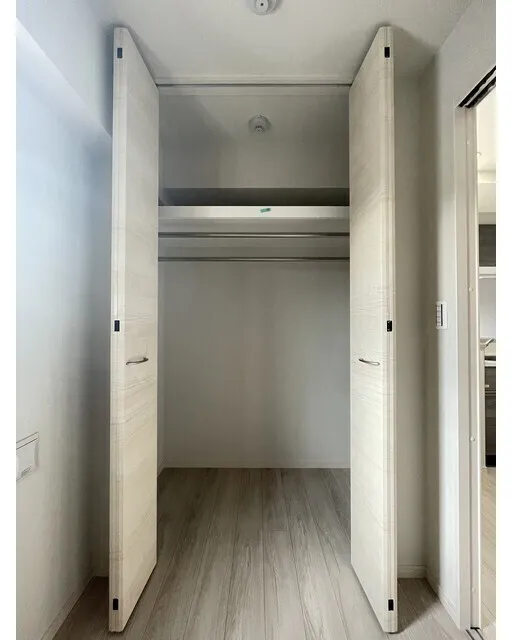 Alpha Court Kasai - Interior - ["Wood", "Flooring", "Floor"]