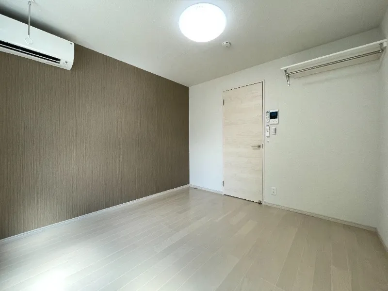 Mare Meidaimae II - Interior - ["Flooring", "Floor", "Wood"]