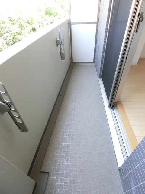 Hongo A-One Todaimae - Interior - ["Flooring", "Floor", "Composite material"]