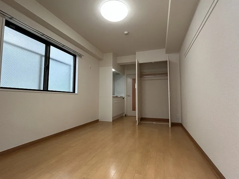 Fiore Tsukishima - Interior - ["Flooring", "Ceiling", "Floor"]