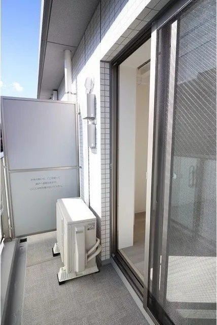 Baus Stage Takadanobaba - Interior - ["Fixture", "Door", "Rectangle"]