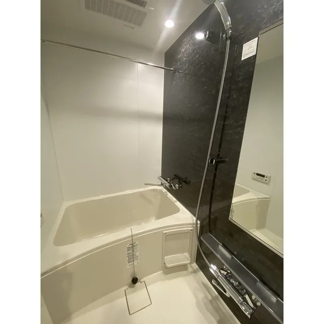 Bows Flats Shinagawa Oimachi - Interior - ["Bathtub", "Plumbing fixture", "Shower"]