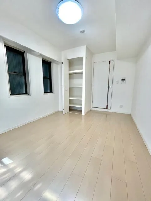 RESIDIA Kamiochiai - Interior - ["Flooring", "Wood", "Floor"]