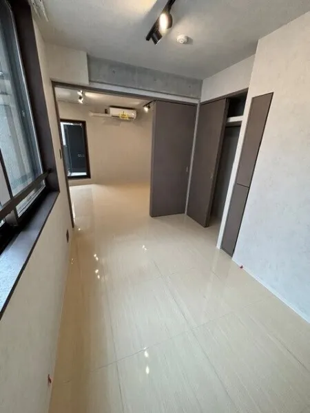 EXAM AKASAKA - Interior - ["Flooring", "Floor", "Ceiling"]