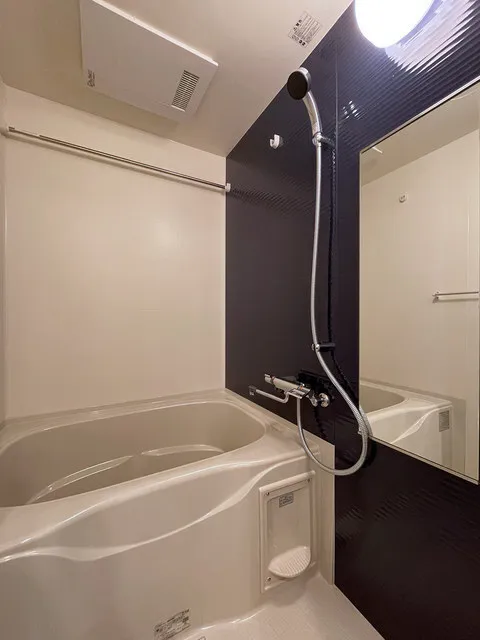In Front Of Primal Nishi-Ojima Station - Interior - ["Plumbing fixture", "Shower head", "Bathtub"]
