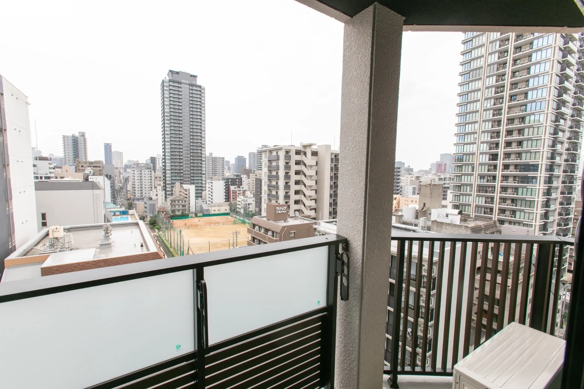 Hmlet Temma doshin - Interior - ["Apartment", "High-rise building", "Residential area"]