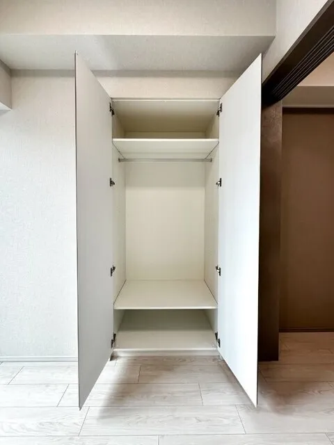 Brookside Residence Kiba - Interior - ["Wood", "Flooring", "Floor"]