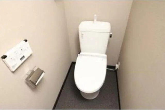 Belle Face Shibaura Tower - Interior - ["Toilet seat", "Toilet", "Plumbing fixture"]