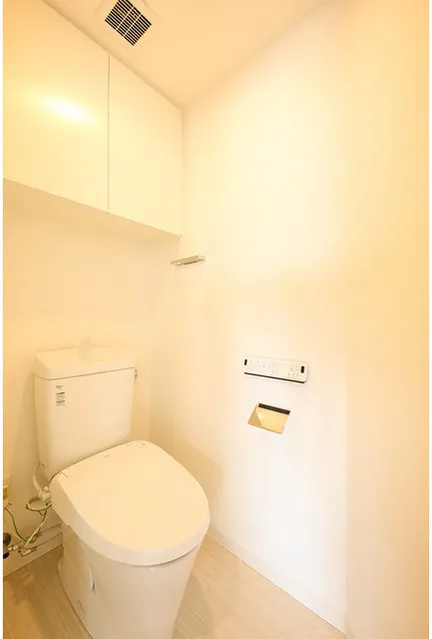 Levin Yukigaya Otsuka - Interior - ["Property", "Toilet seat", "Plumbing fixture"]