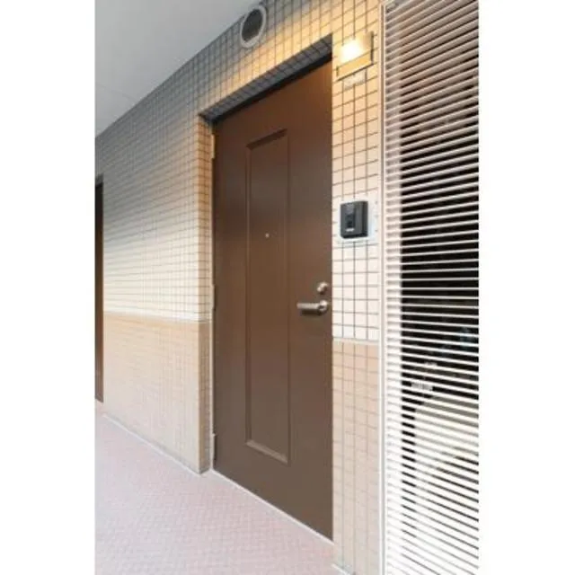 Patio Square Nakano - Interior - ["Door", "Rectangle", "Fixture"]