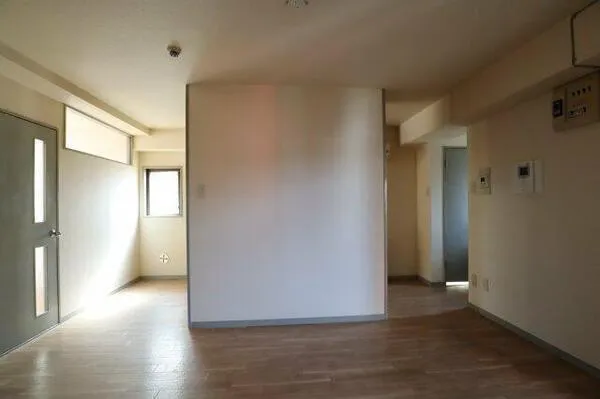 City Residence - Interior - ["Floor", "Flooring", "Wall"]