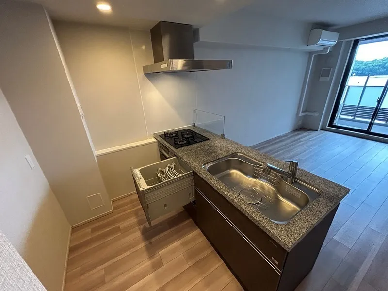 Primal Nerima Toshimaen - Interior - ["Floor", "Flooring", "Apartment"]