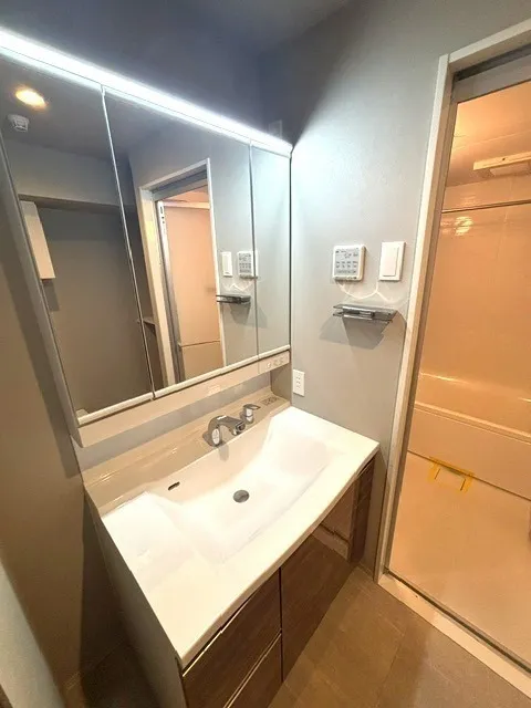 URBANLINK Tokiwadai - Interior - ["Flooring", "Floor", "Plumbing fixture"]