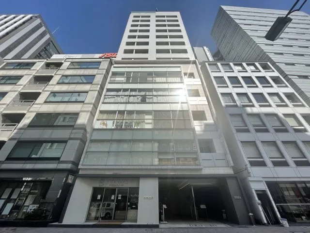 Geoluminous - Exterior - ["Building", "Sky", "Property"]