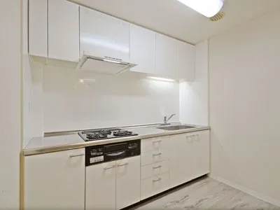 Roppongi View Tower - Interior - ["Building", "Cabinetry", "Countertop"]