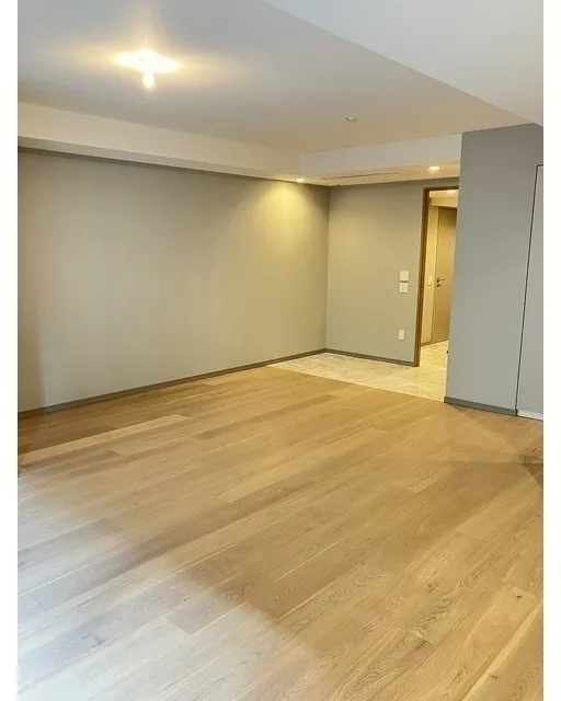 Wellis Daikanyama Sarugakucho Terrace - Interior - ["Wood flooring", "Flooring", "Floor"]