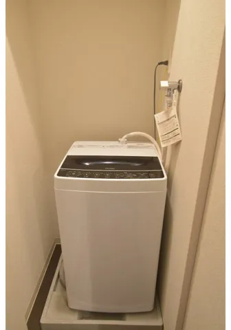 Castalia Shinjuku - Interior - ["Electronic device", "Major appliance", "Washing machine"]