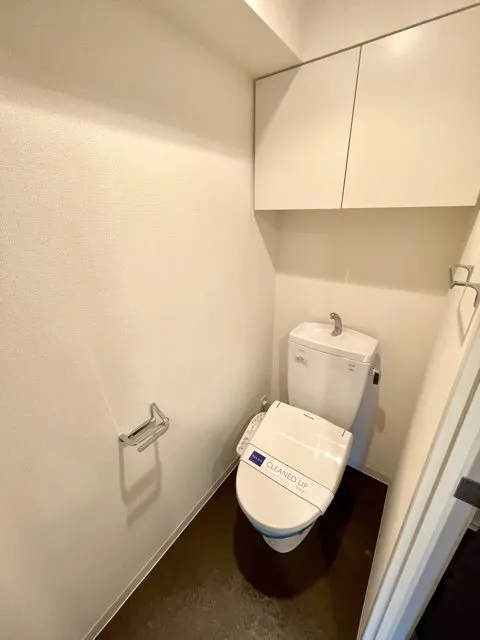 RESIDIA Kinshicho - Interior - ["Automotive design", "Building", "Toilet"]