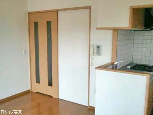 El Grampia - Interior - ["Wood", "Flooring", "Floor"]