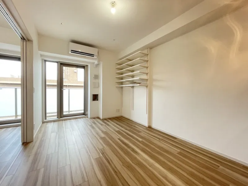 Crevia Rigze Kamata Nishi - Interior - ["Flooring", "Wood flooring", "Floor"]