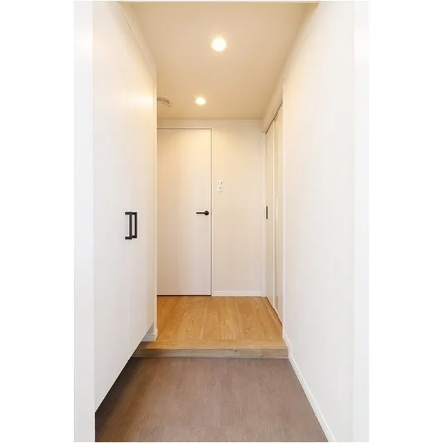 Milia Residence Oshiage - Interior - ["Door", "Building", "Fixture"]
