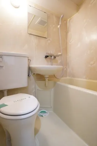 Lions Mansion Nishigaoka Minami - Interior - ["Bathroom", "Plumbing fixture", "Toilet seat"]
