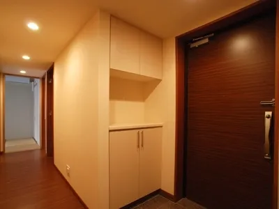 Prime Urban Shinjuku Natsumezaka Tower Residence - Interior - ["Wood", "Fixture", "Door"]